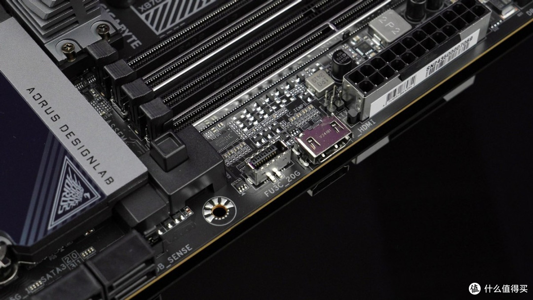 9950X最佳拍档，易用超越预期，X870E AORUS MASTER超级雕首发首测