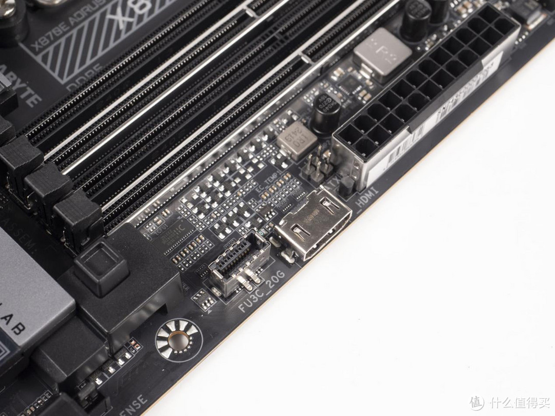 技嘉X870E AORUS MASTER超级雕主板评测