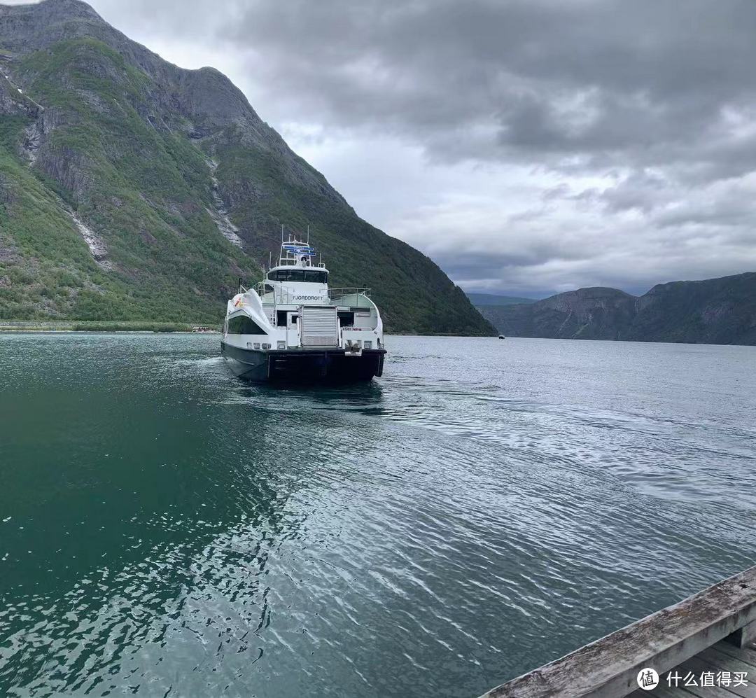 迟到四年的挪威亲子之旅—篇五（上）： 7月4日—不可复制的绝对深度，Hardangerfjord峡湾公交游......