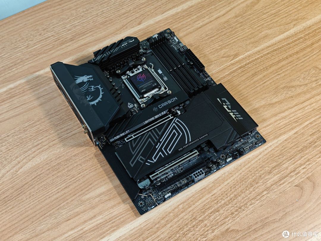 中高端主板用着就是爽!微星新品MPG X870E CARBON WIFI首发评测