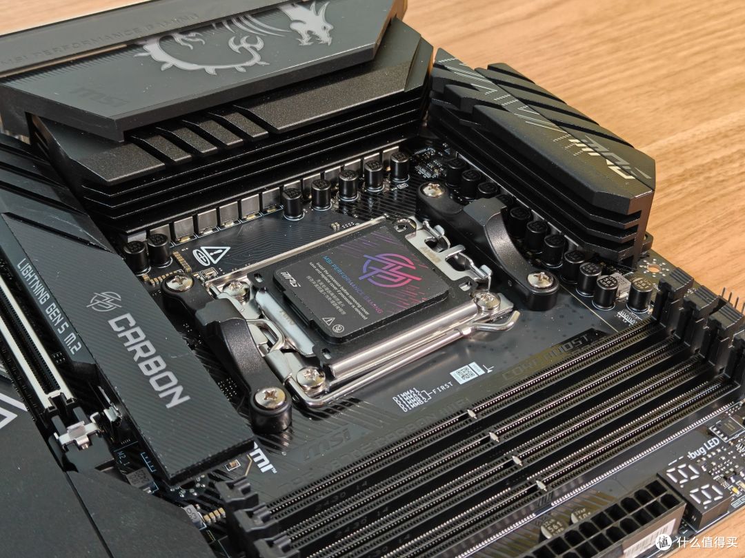 中高端主板用着就是爽!微星新品MPG X870E CARBON WIFI首发评测