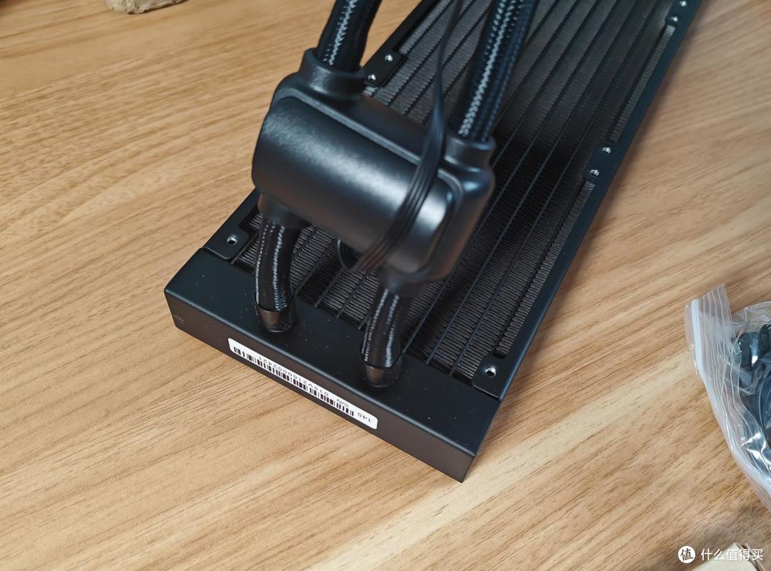 中高端主板用着就是爽!微星新品MPG X870E CARBON WIFI首发评测