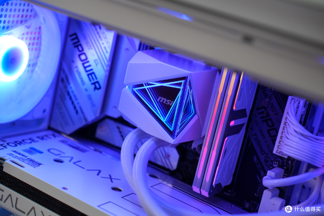 频率提升！纯白机甲内存——宇瞻ZADAK SPARK RGB DDR5 7200上手实测