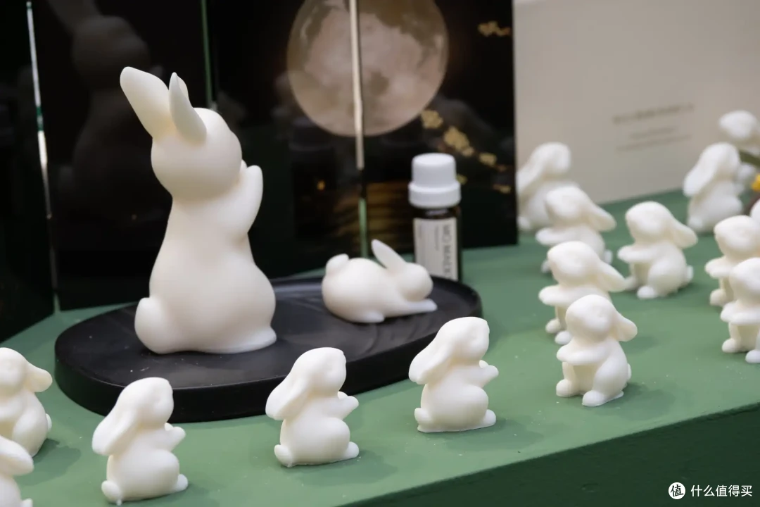 带好鼻子跟我走!2024「气味上海」秋季展开幕,一天深度逛展,嗅觉已经失控