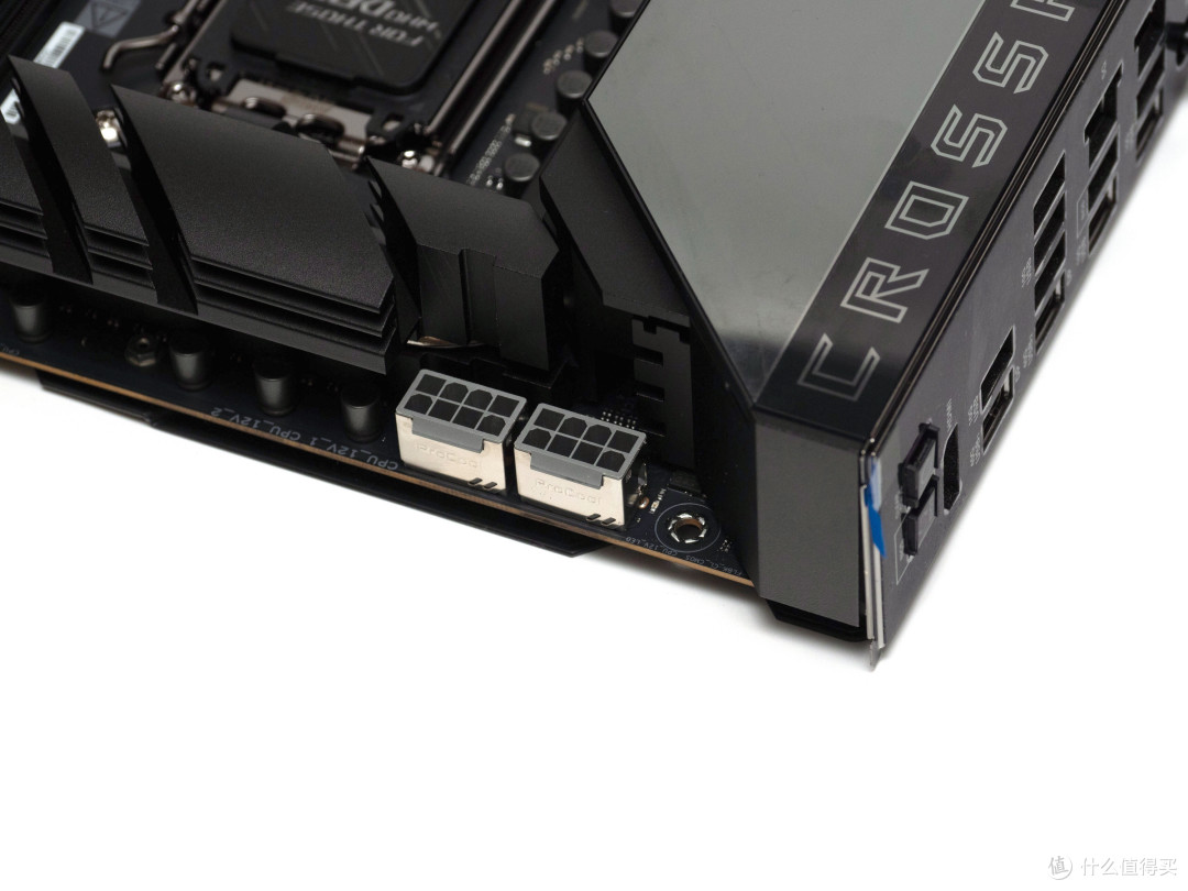 高端秀:最高端的ZEN5 X870E主板之一,华硕ROG CROSSHAIR X870E Hero首发评测!