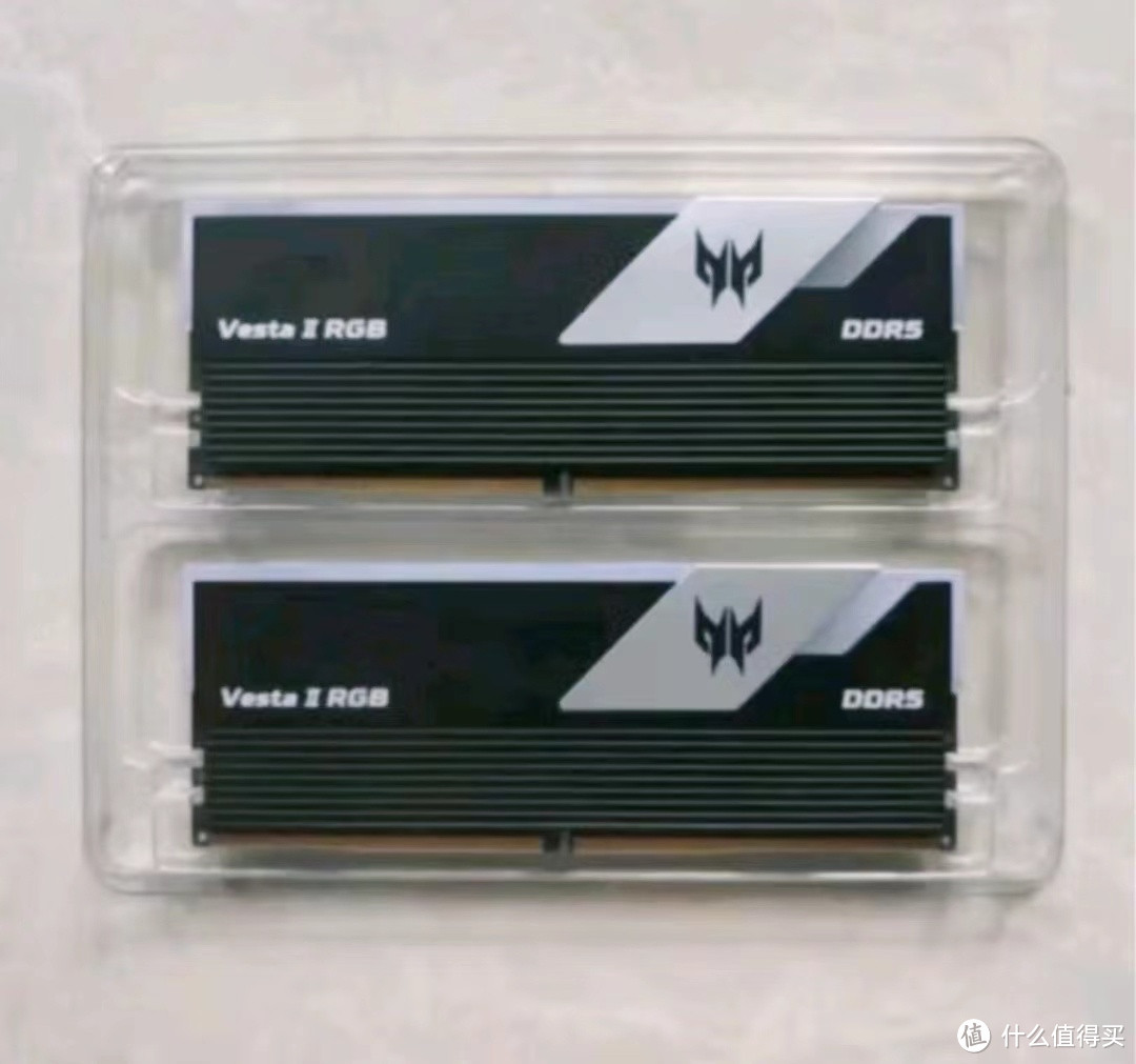 宏碁 掠夺者 炫光星舰 32G(16G×2)套装：DDR5 6800频率台式机内存条的性能典范