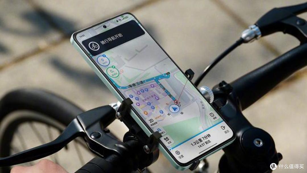 从1899元跌至1399元，5500mAh+100W+256GB，售价更亲民