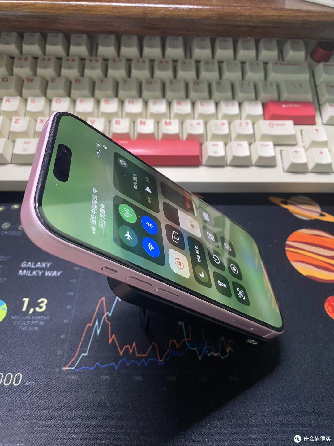 倍思磁吸旋转支架充电宝,让你解放双手,告别电量焦虑!