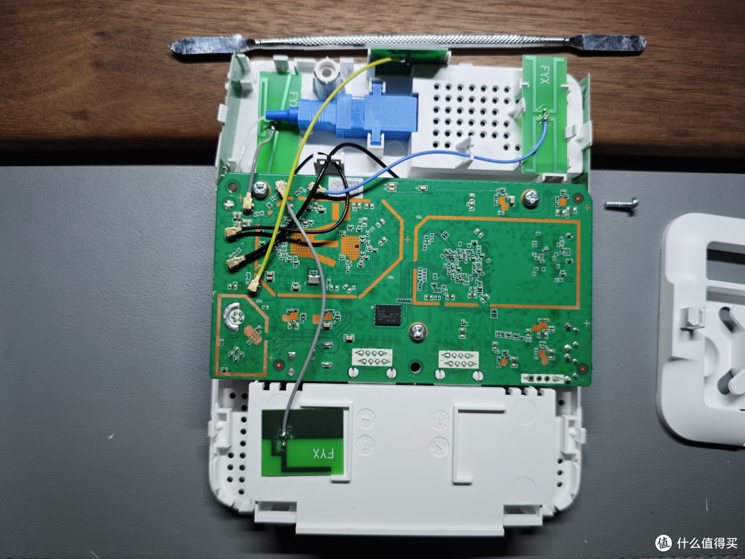 FTTR你用上了么？中兴光猫 G1612 的简单拆解