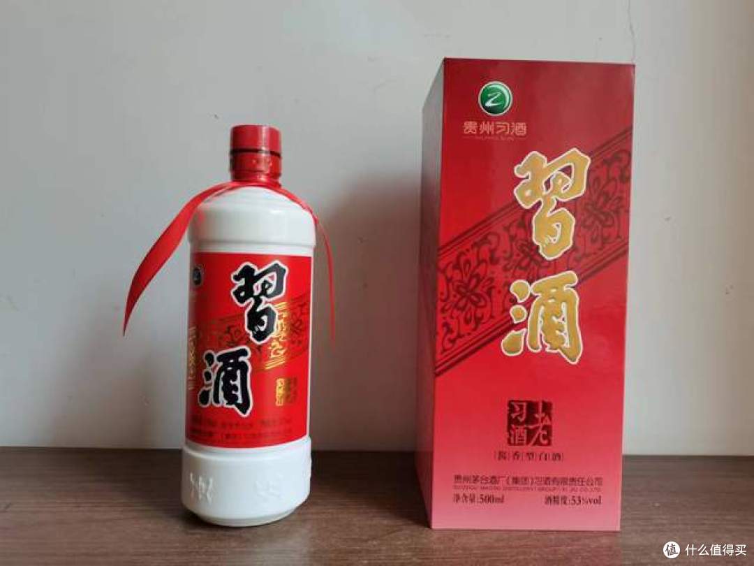 低端酱酒有很多酒体设计路数，今天来说说