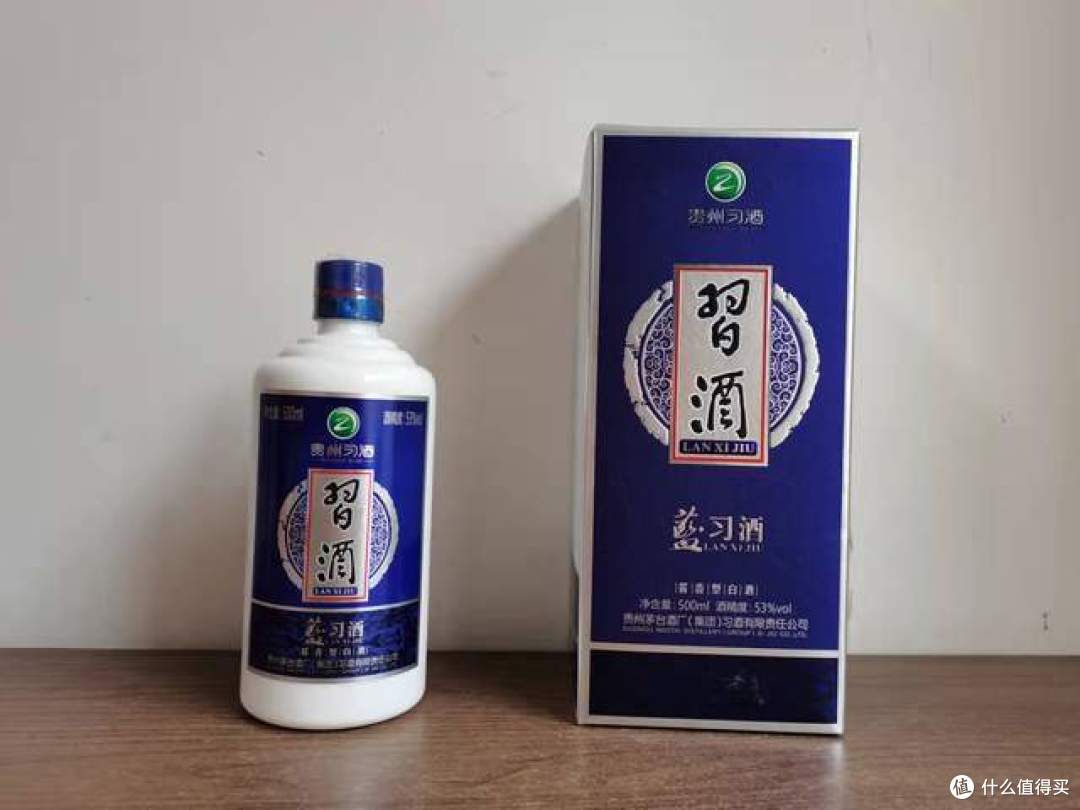 低端酱酒有很多酒体设计路数，今天来说说