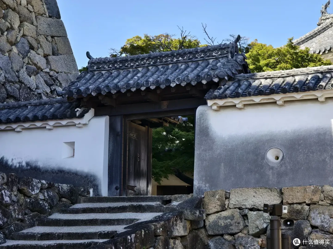 探秘日本国宝姬路城:距大阪仅有1小时!中国游客去的少,到处都是欧美老外
