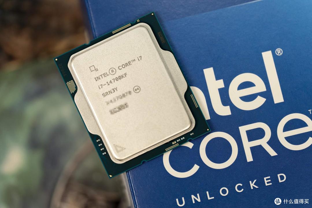 14700KF vs 7800X3D,理论性能差距大,游戏表现出人意料