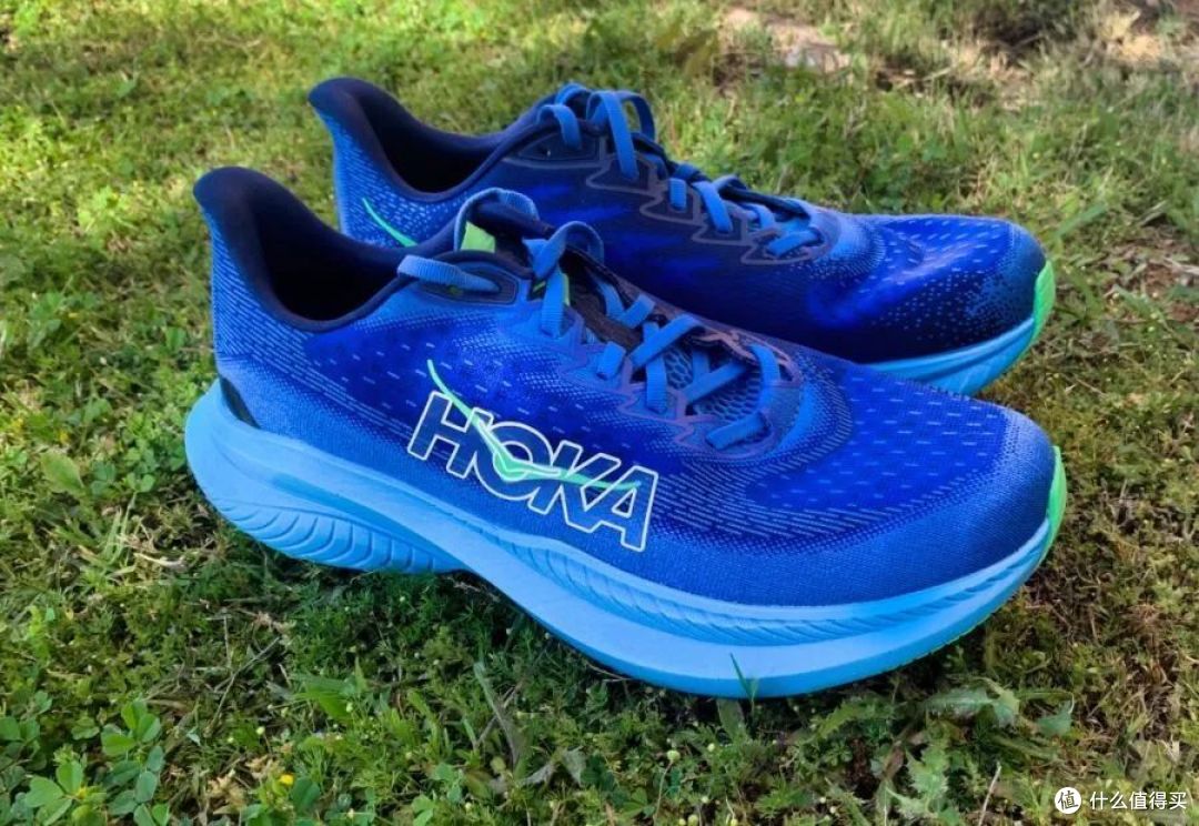 HOKA ONE ONE两双日常轻量训练鞋