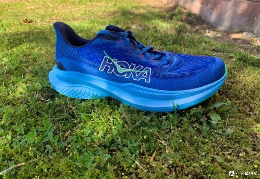 HOKA ONE ONE两双日常轻量训练鞋