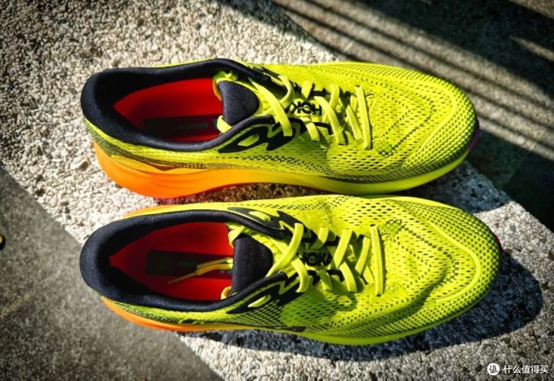 HOKA ONE ONE两双日常轻量训练鞋