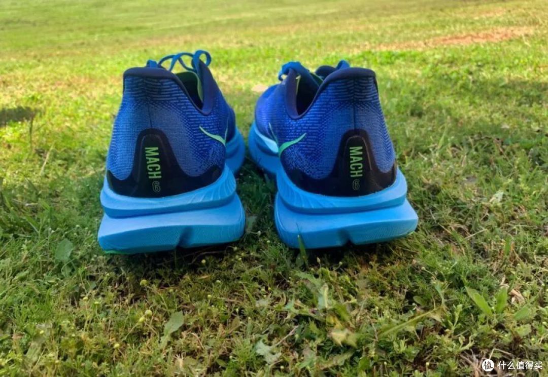 HOKA ONE ONE两双日常轻量训练鞋