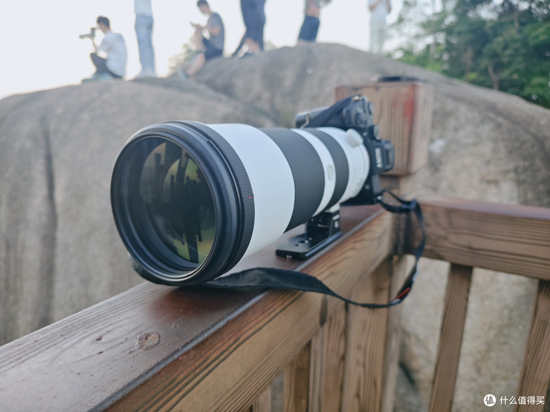 可能是索尼最有性价比的一支超长焦镜头:FE 200-600mm F5.6-6.3 G OSS镜头