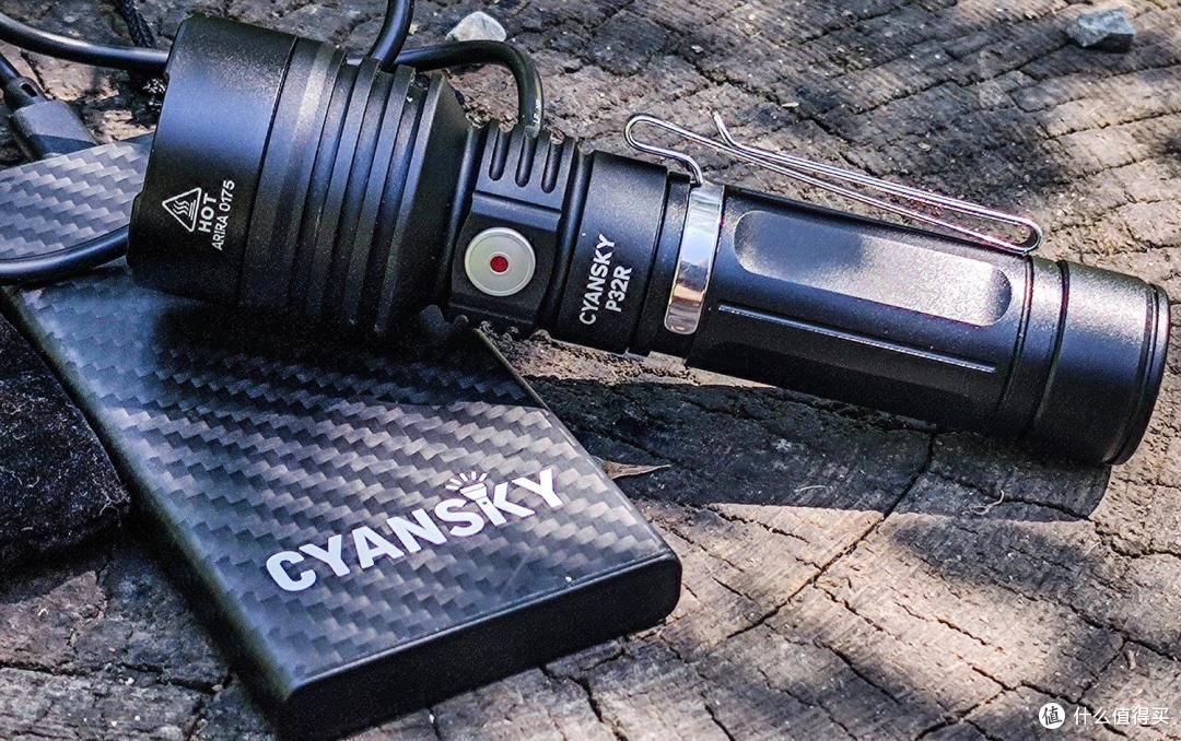 全新色彩、高光时刻:CYANSKY P32R手电