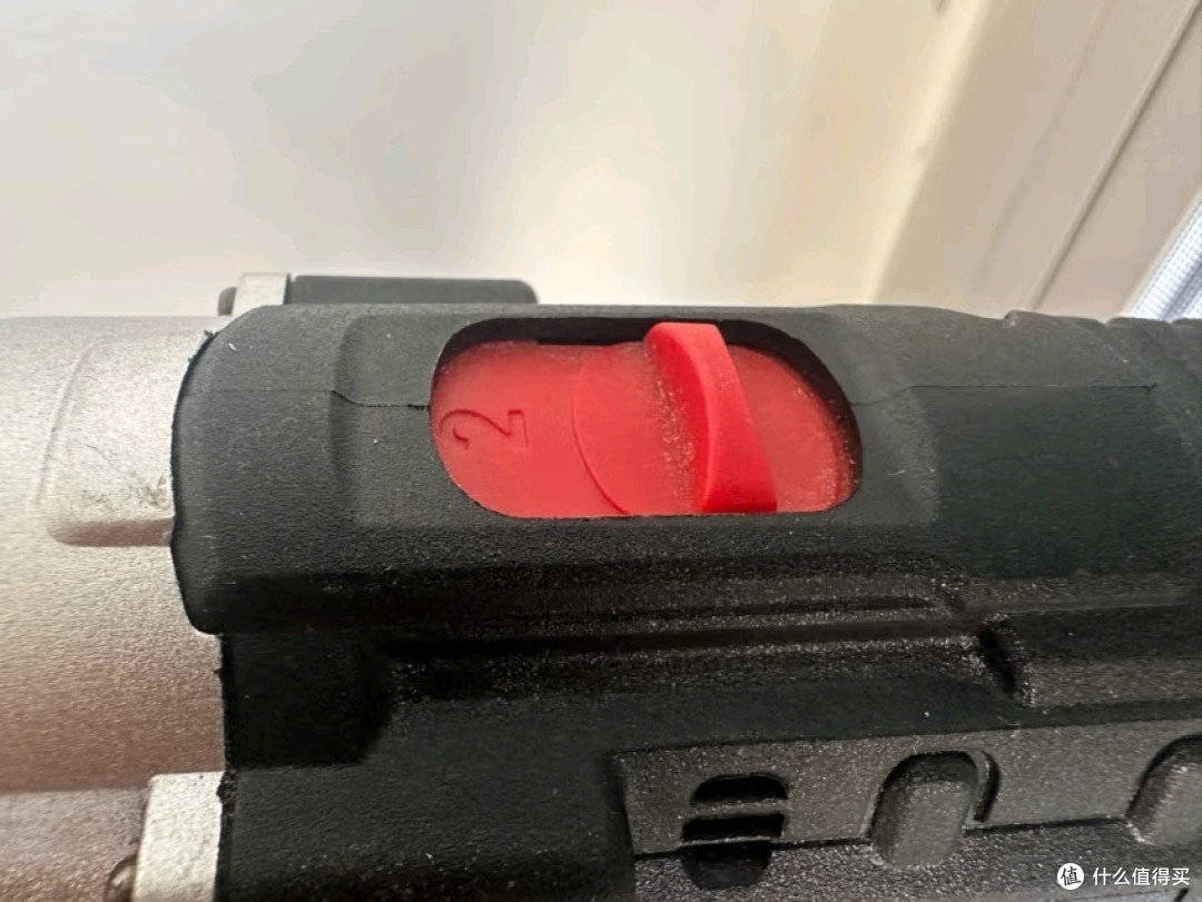 德力西手电钻锂电钻，无刷电机设计，性能卓越！