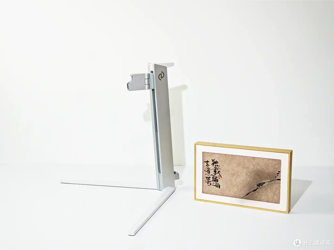 【飞利浦(PHILIPS)32M2N8800 QD-OLED显示器】超高颜值白色OLED显示器:4K+240Hz+0.03ms