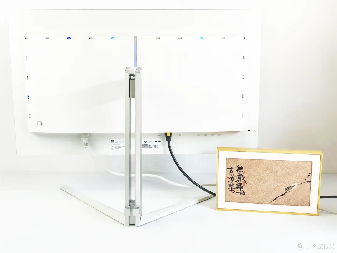 【飞利浦(PHILIPS)32M2N8800 QD-OLED显示器】超高颜值白色OLED显示器:4K+240Hz+0.03ms