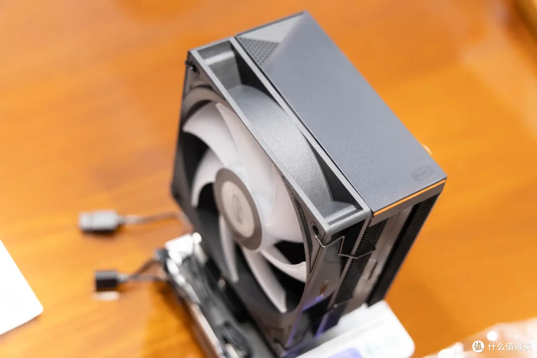 百元风冷可以压AMD R7 9700X吗?超频三RT500数显风冷测试