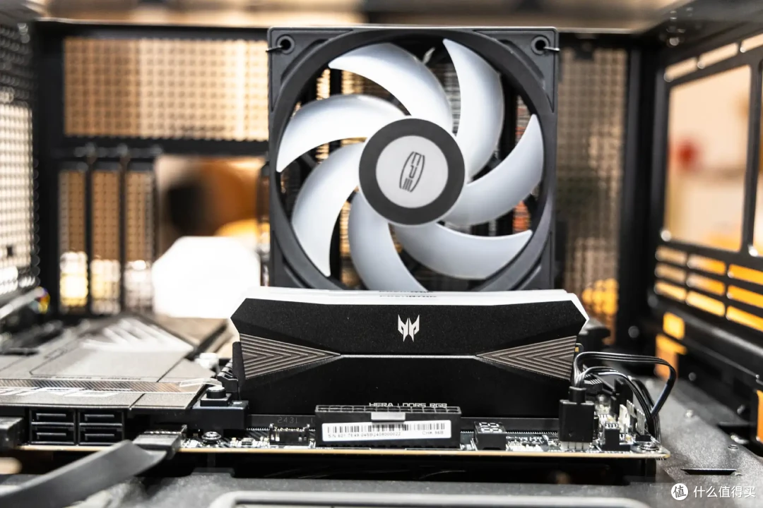 百元风冷可以压AMD R7 9700X吗?超频三RT500数显风冷测试