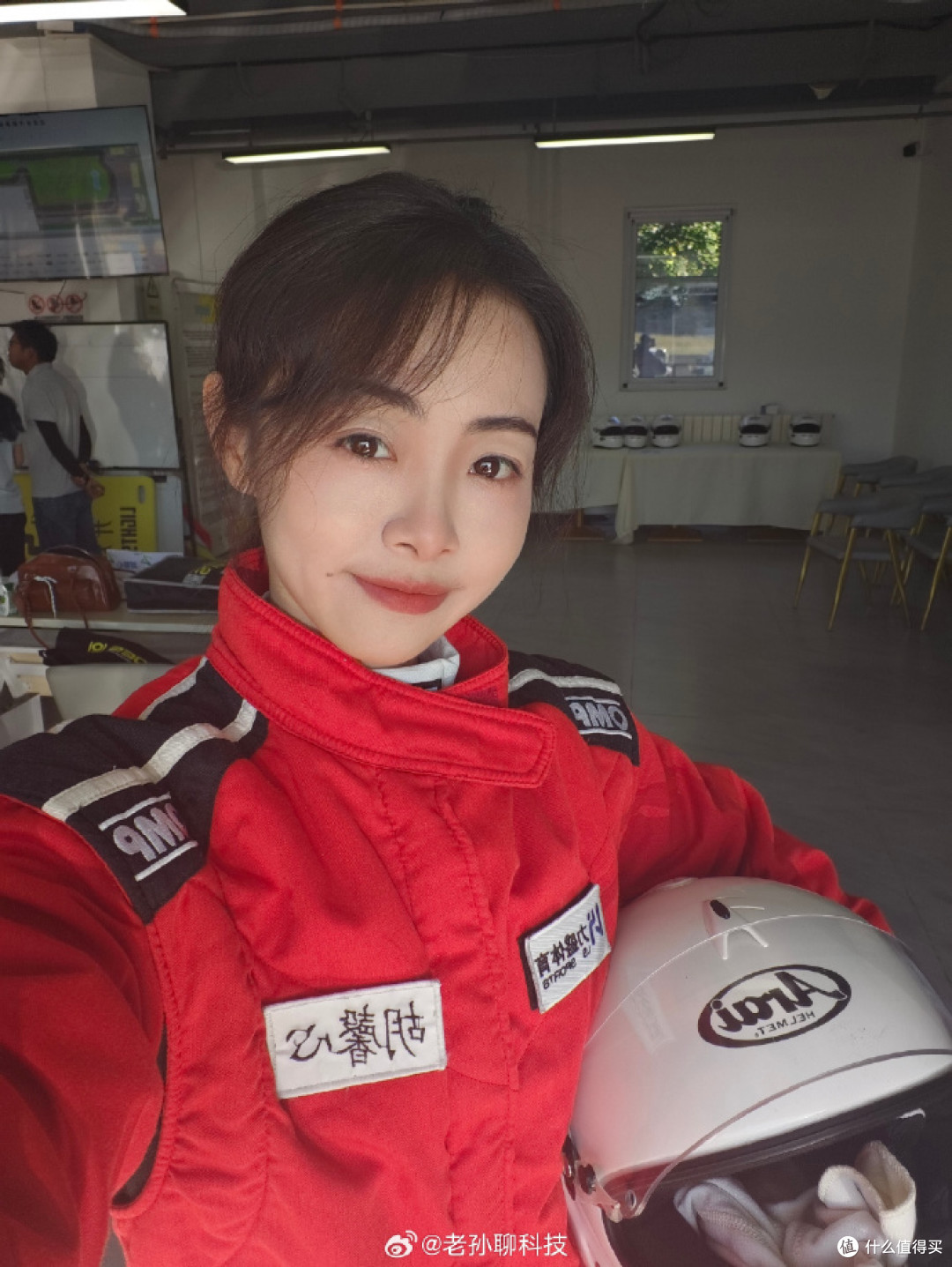 卢伟冰宣布,小米“最美产品经理”调岗,馨心负责Redmi产品打磨