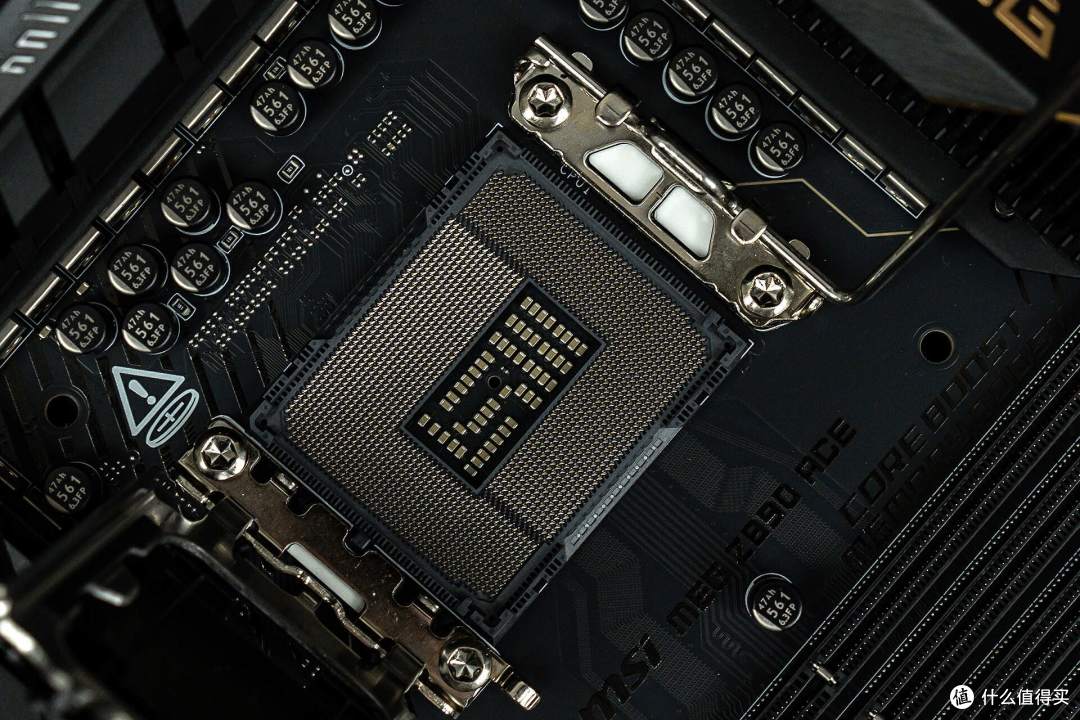 微星 MEG Z890 ACE主板首发开箱,高规高配,助力intel酷睿 Ultra 200系列处理器火力全开