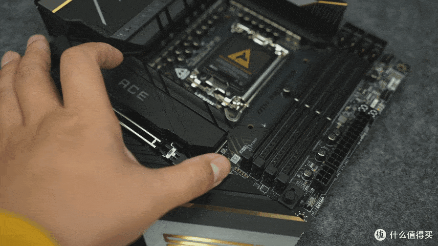 微星 MEG Z890 ACE主板首发开箱,高规高配,助力intel酷睿 Ultra 200系列处理器火力全开