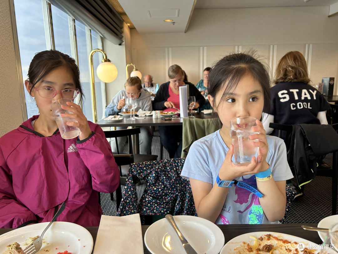 迟到四年的挪威亲子之旅—篇十一: 7月9日 哥本哈根半日游,小美人鱼打卡,特种兵City Walk……