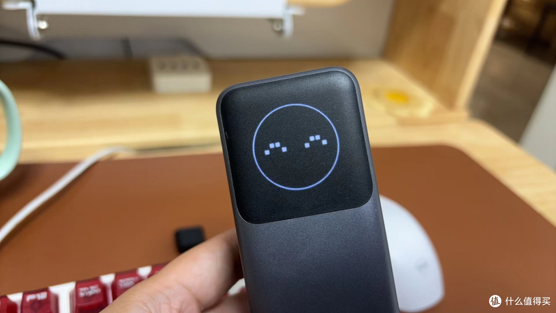 绿联湃Pro100w充电宝,秋冬出游带上它真对了!纯分享