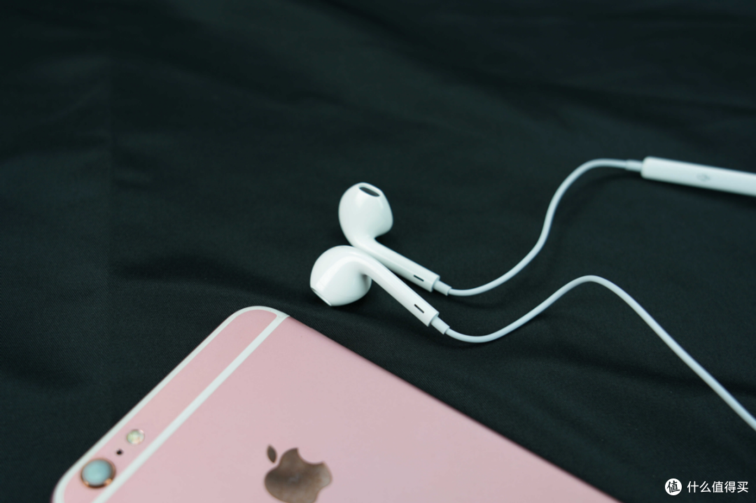 EarPods有线耳机:一款集音质、舒适度与性价比于一身的佳作!