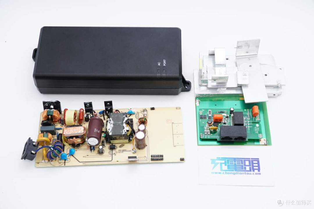 Module D'alimentation Huawei POE85-56A - 84W, Noir - Ouvert Mais Jamais Utilisé
