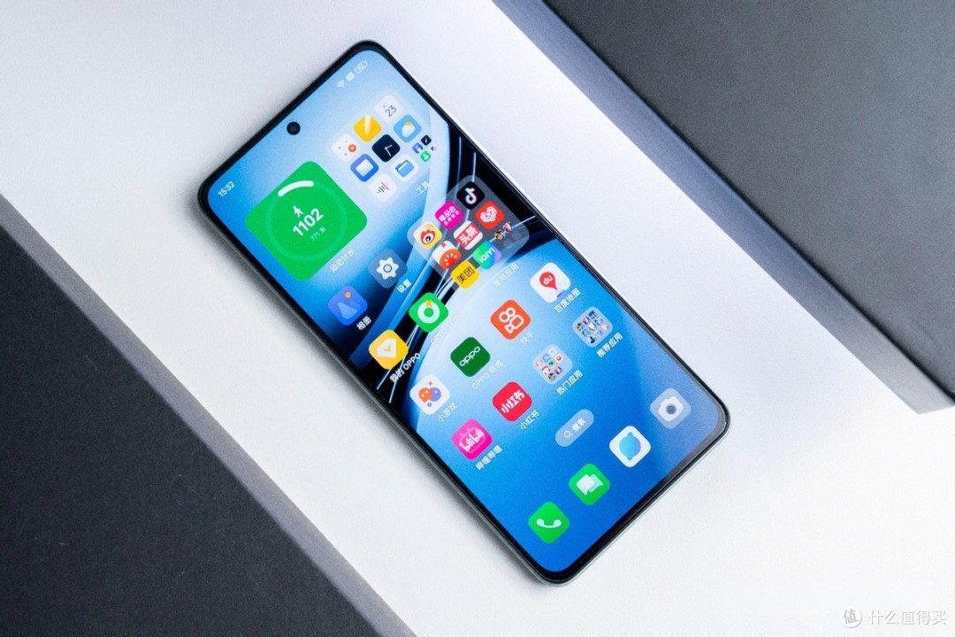 OPPO“卷王”,512G存储+100W秒充+120Hz高刷,亲民价1599元!
