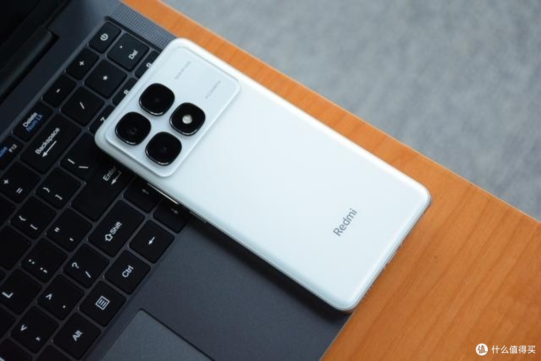 选iQOO Z9 Turbo+还是REDMI K70 Ultra至尊？