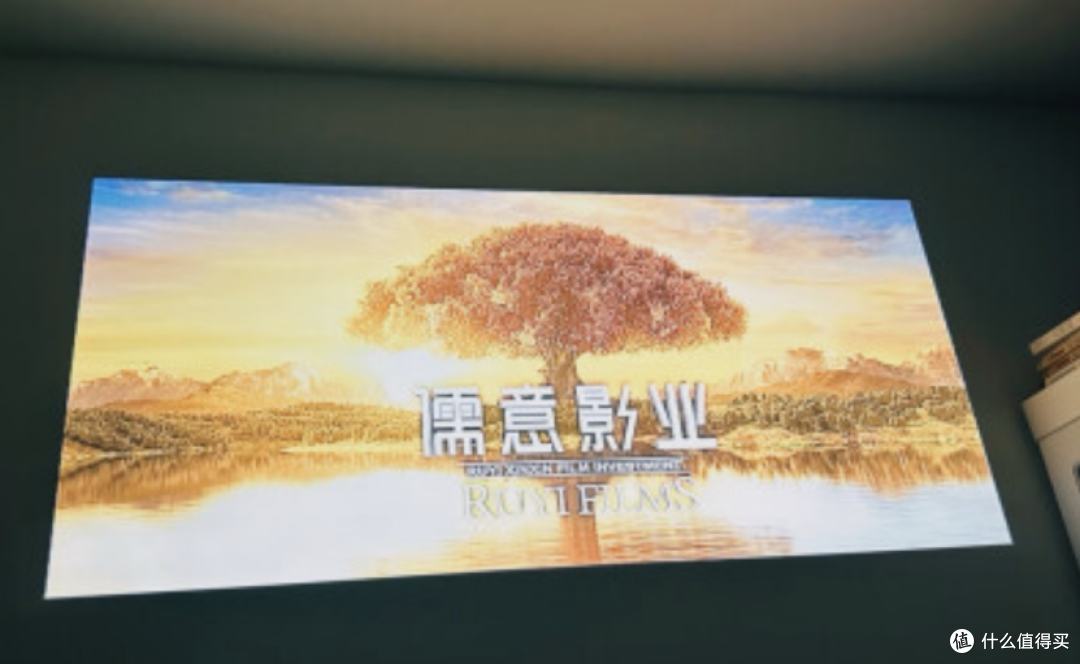 2024家用投影仪选哪款？联想投影仪怎么样？投影仪好物选购清单：联想小新100GT、联想YOGA5000S值得买么