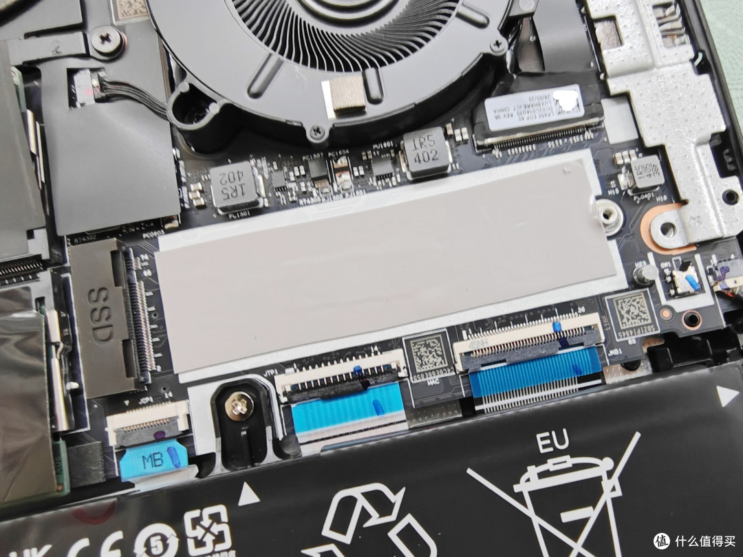 ThinkPad T14p 2024加装三星990 PRO 4TB SSD简体验