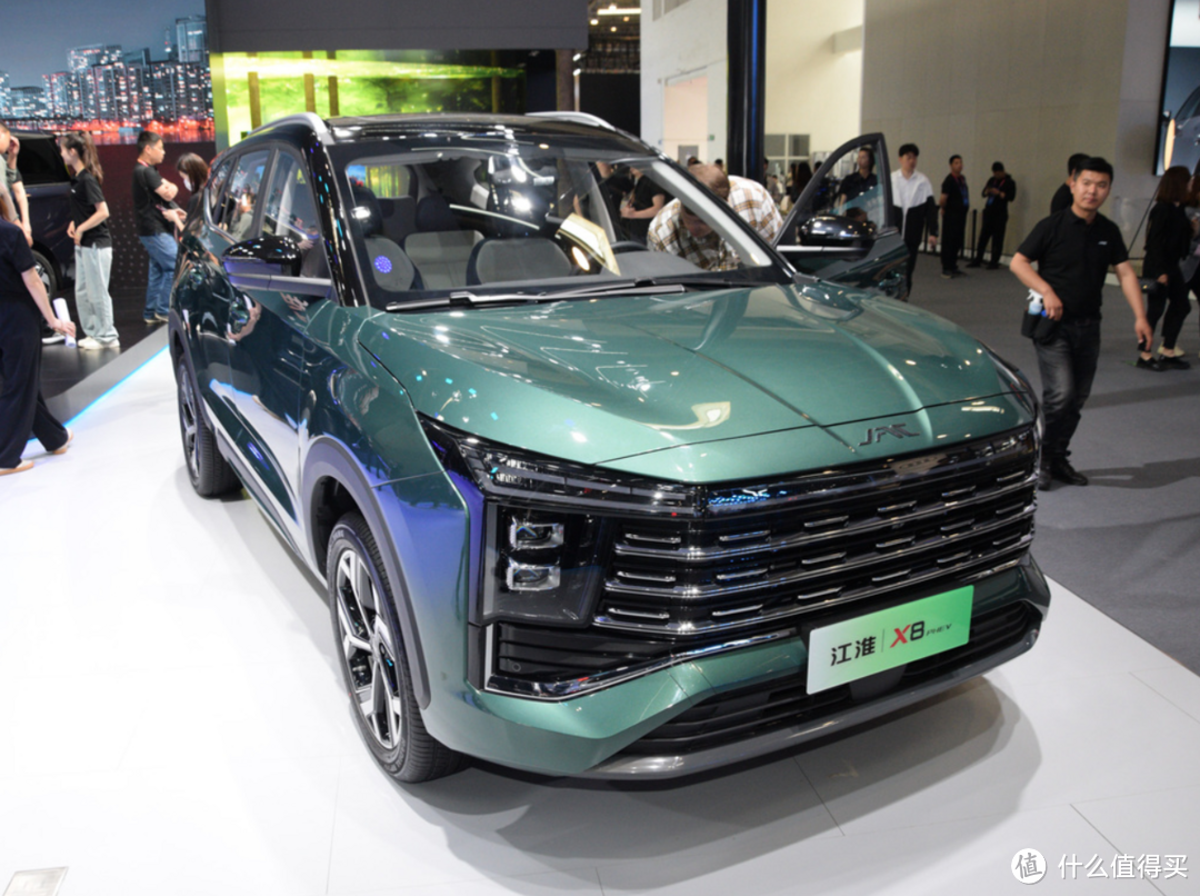 10.98万元插电式混合动力中型SUV：江淮X8 PHEV