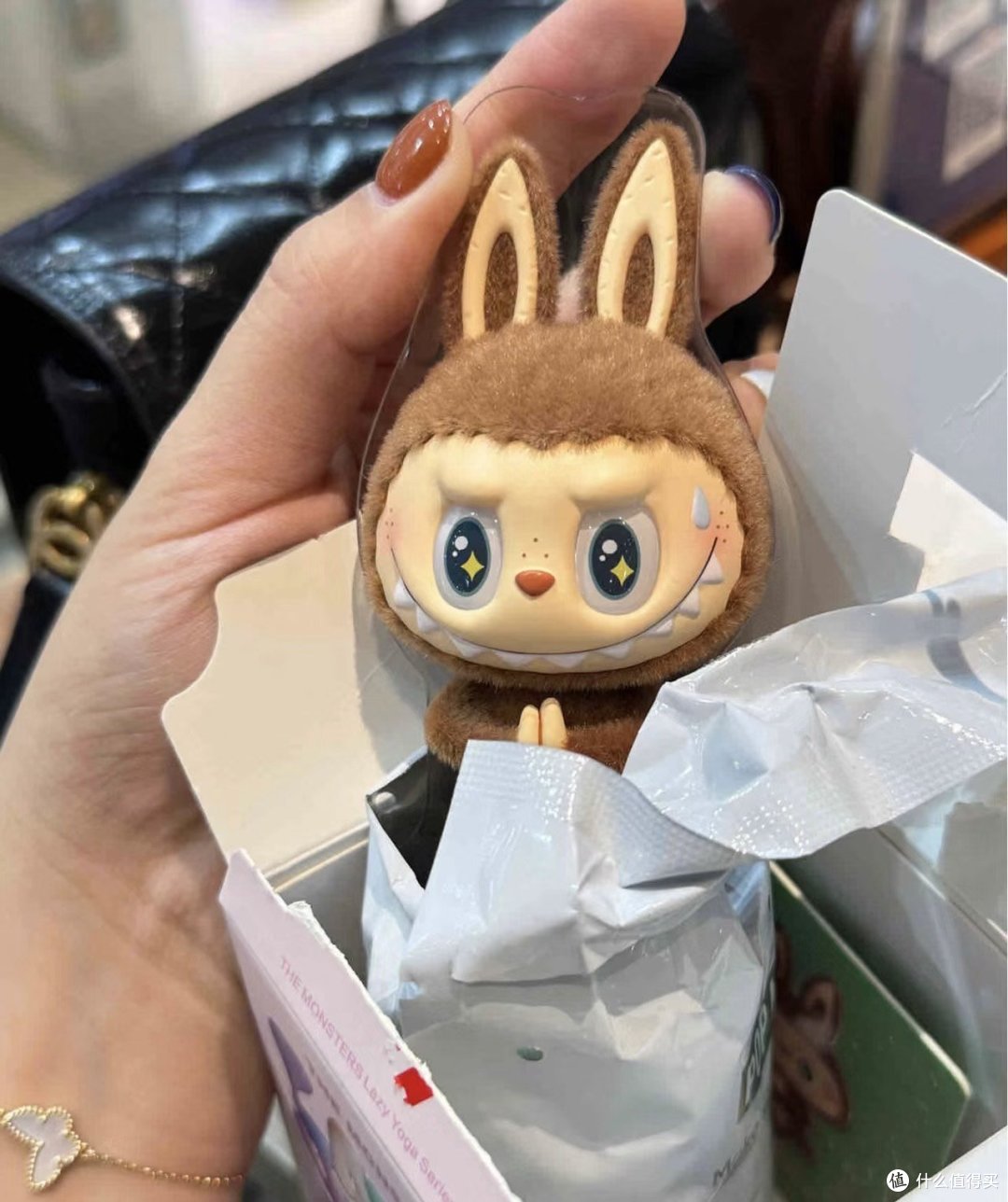 塑料茅台~是谁撑起了泡泡玛特如今800多亿港元的市值?你买过泡泡玛特吗?
