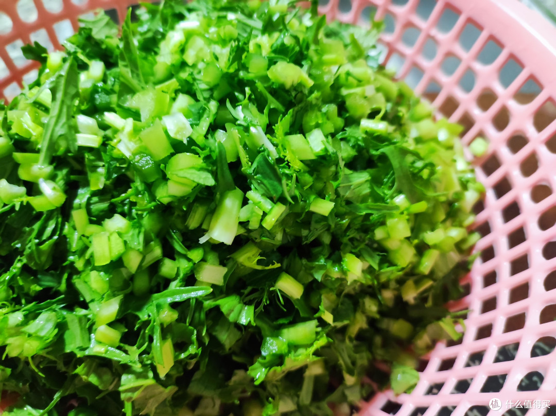 好久没吃过的雪里红肉沫