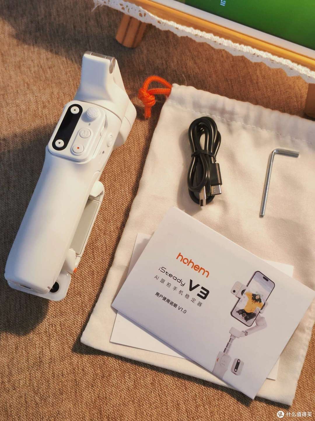 2024年有哪些适合新手小白的手机云台？如何选出高性价比的手机稳定器？｜浩瀚V3手机稳定器实测开箱