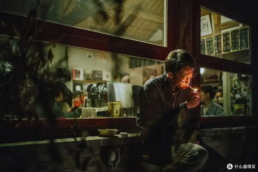 中年人不配拥有爱情?《白塔之光》袒露普遍的中年尴尬