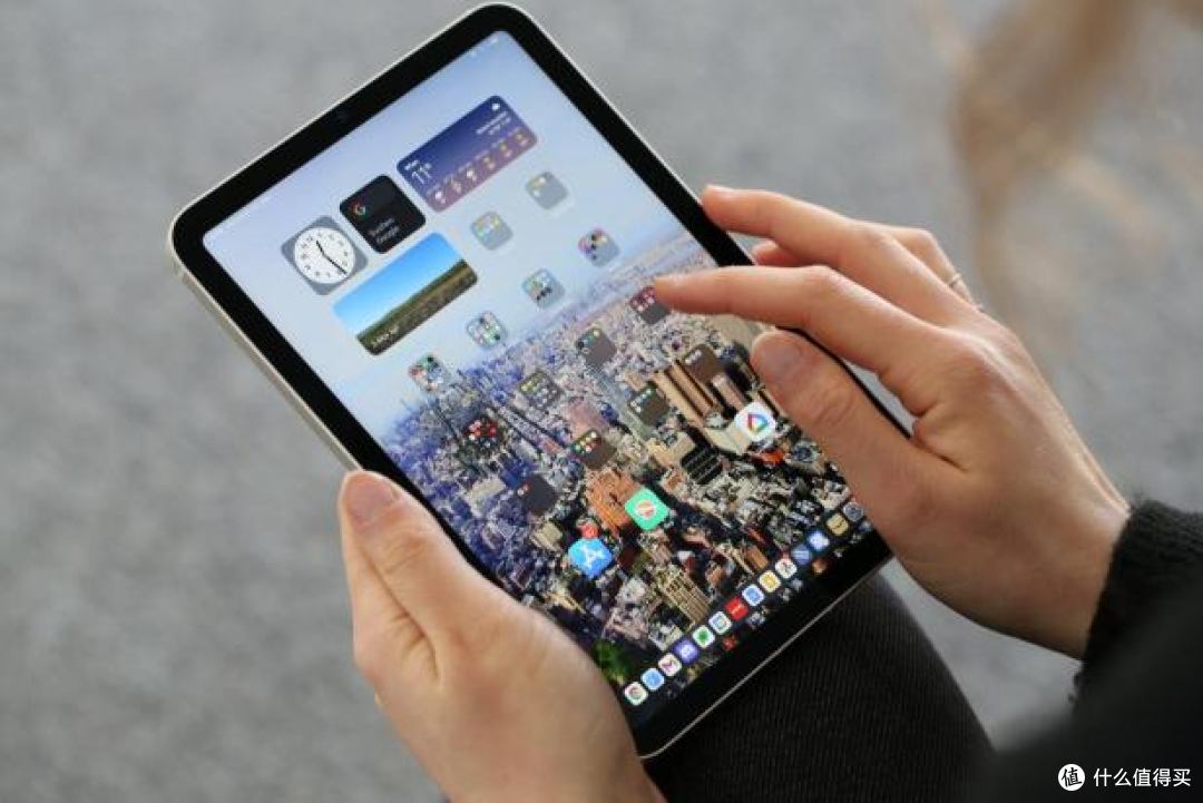 新版iPad mini 7性能显著提升，搭载A17 Pro芯片与8GB内存，体验更佳