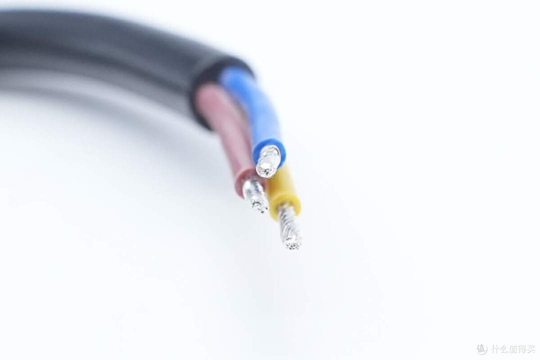 拆解报告：新能科技GMI180L太阳能微型并网逆变器