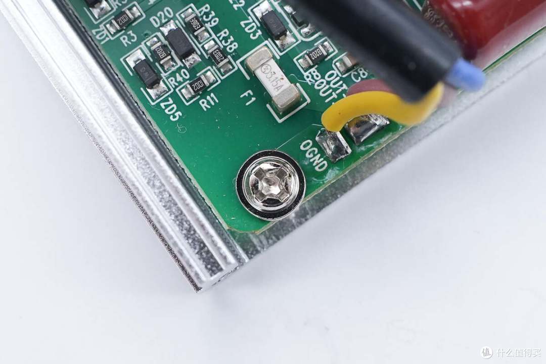 拆解报告：新能科技GMI180L太阳能微型并网逆变器