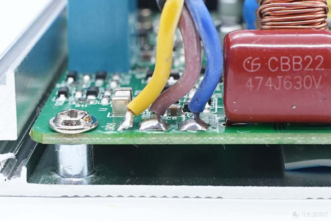 拆解报告：新能科技GMI180L太阳能微型并网逆变器