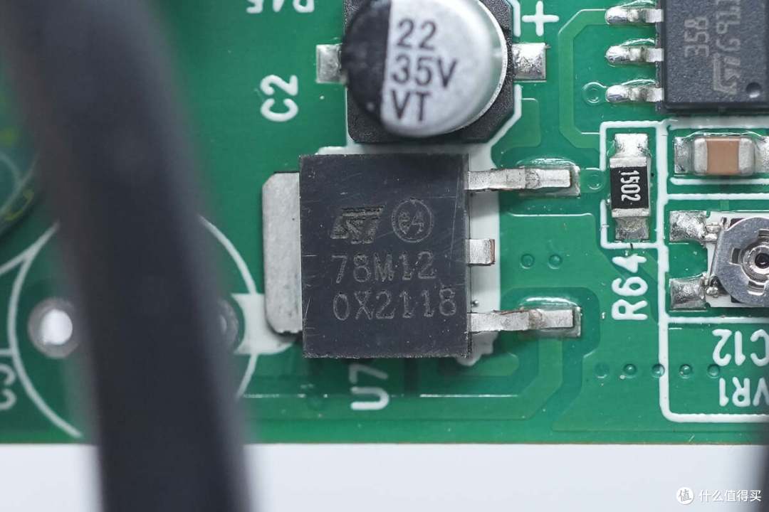 拆解报告：新能科技GMI180L太阳能微型并网逆变器