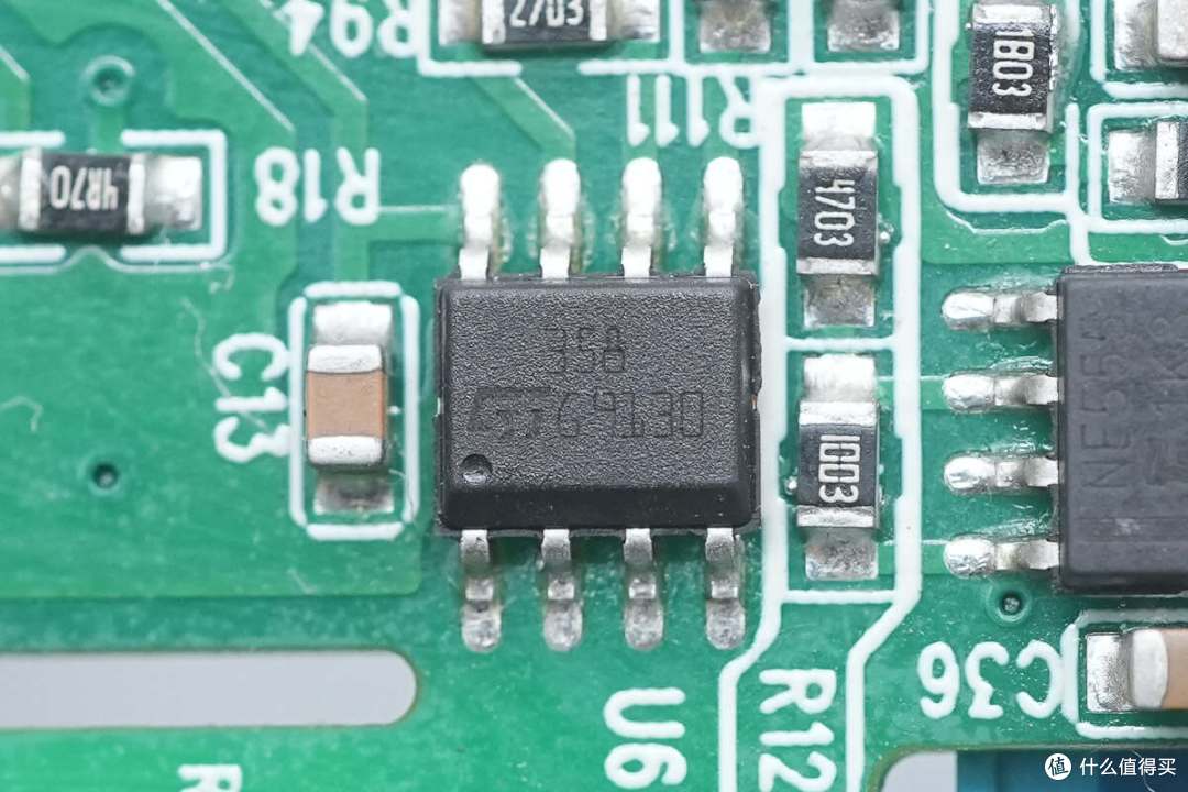 拆解报告：新能科技GMI180L太阳能微型并网逆变器